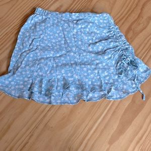 This is a skirt from garage that I’ve worn twice on vacation!